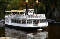 boat_tour_taylor_falls.jpg